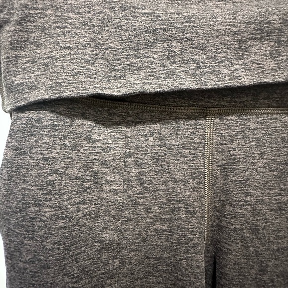 Offline by Aerie The Hugger High Waist Foldover Flare High Rise Legging Size S - Picture 3 of 5